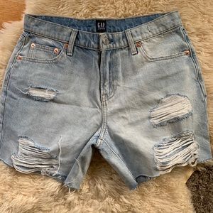 NWOT Gap Distressed Light Wash Jean Shorts